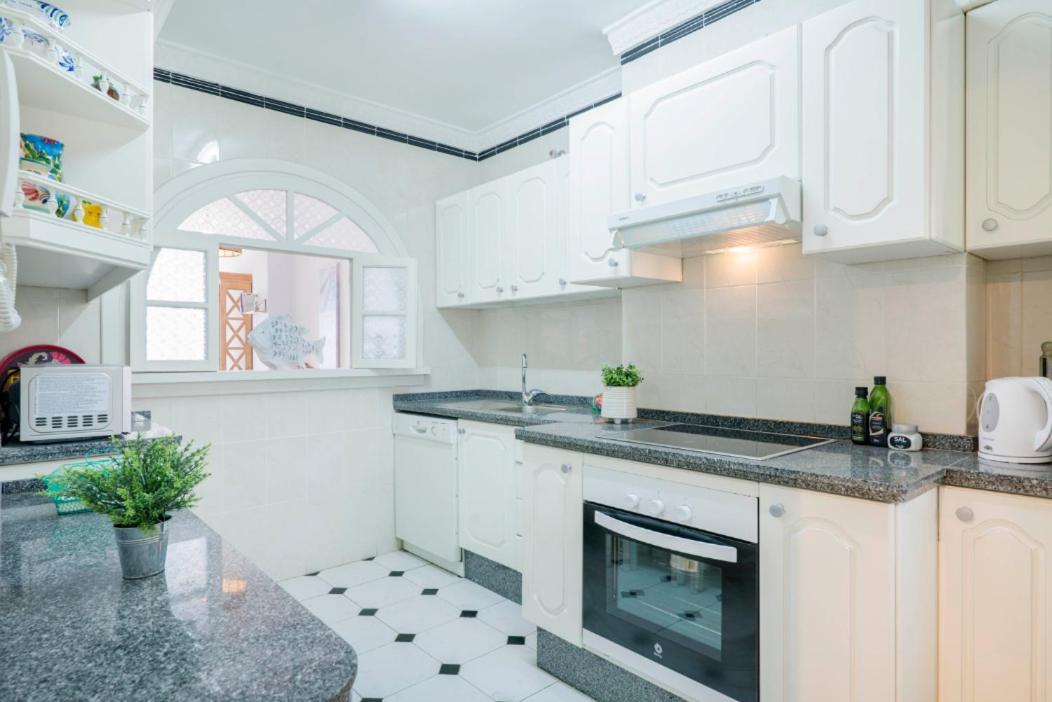 Family Aguamarina Front The Sea Free Parking Apartment Fuengirola Luaran gambar