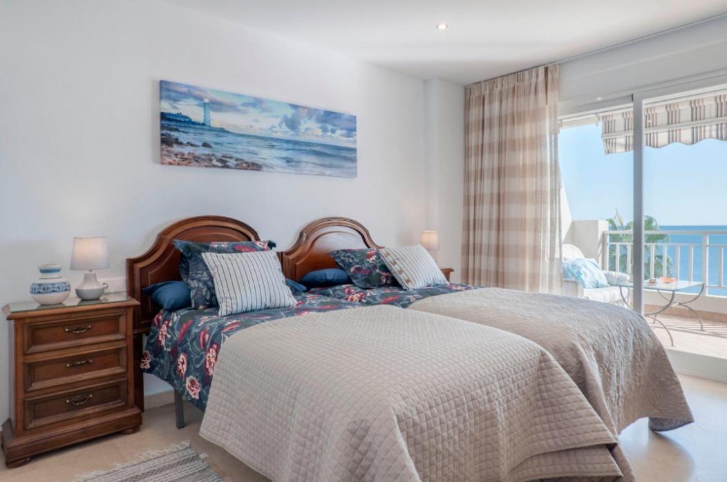 Family Aguamarina Front The Sea Free Parking Apartment Fuengirola Luaran gambar