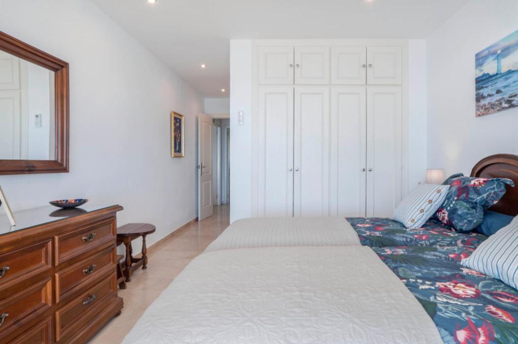 Family Aguamarina Front The Sea Free Parking Apartment Fuengirola Luaran gambar
